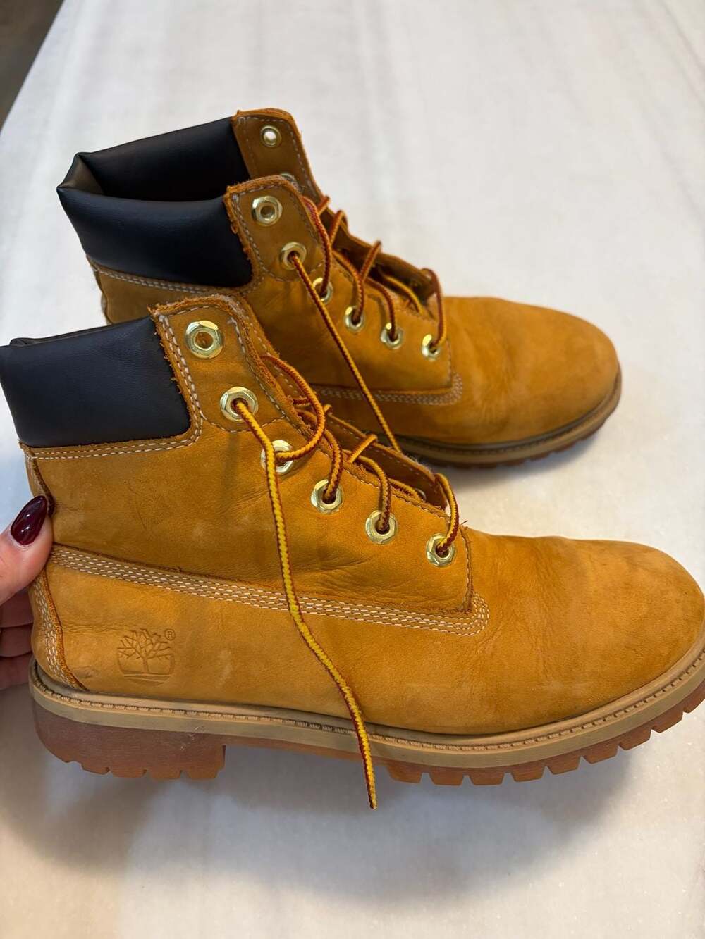 Timberland 6-Inch Premium Waterproof Boots Size 7 Wheat Nubuck Boys